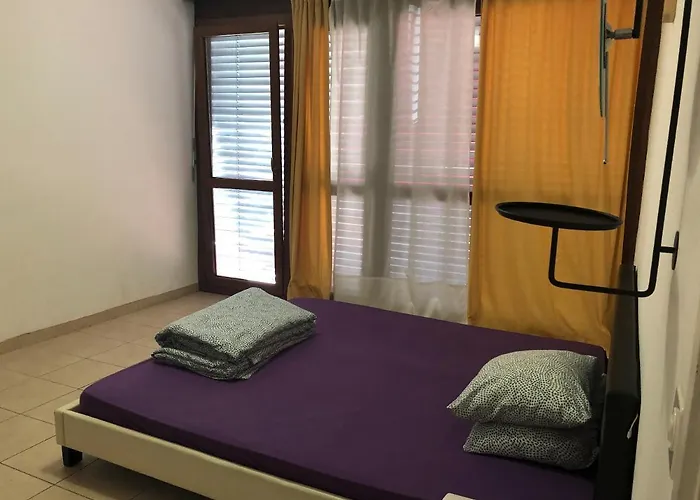 33a - No Bikes - Self Check-in - No Reception Homestay *